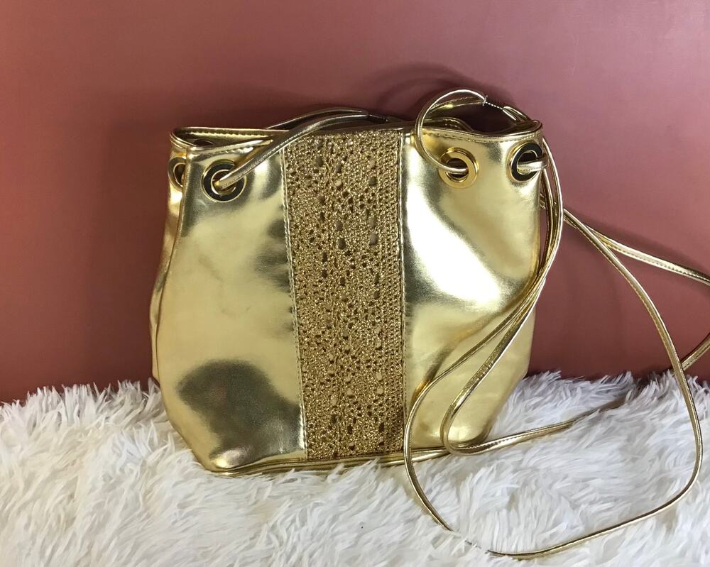 Vintage Moda Attiva Gold Bucket Bag